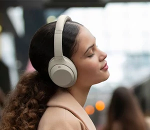 Malgré la fin du Black Friday, le prix du casque Sony WH-1000XM4 reste très bas